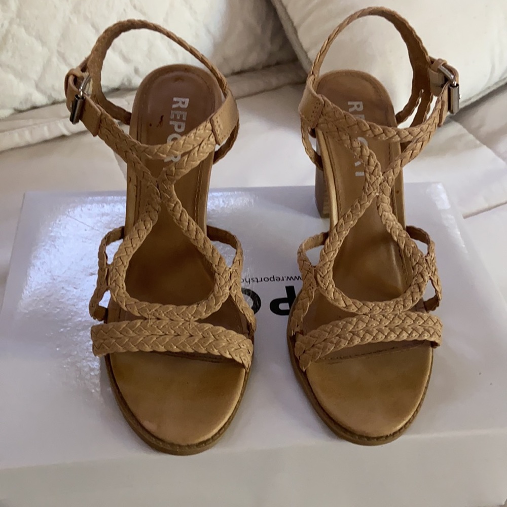 Nude heels - Picture 3 of 3